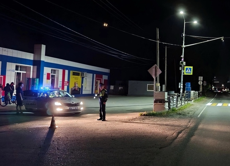 Изображение Подросток угнал мамин ВАЗ и сбил пешехода с велосипедом на «зебре»