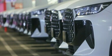 Россиянам назвали лучшие месяцы для покупки нового автомобиля