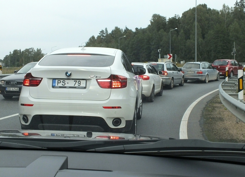 Молния: найдена причина, по которой владельцы BMW не пользуются «поворотниками»