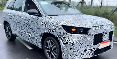 Новый Chery Tiggo 8 впервые попал в объективы «фотошпионов»