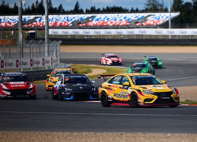 Успехи на потоке: LADA Sport ROSNEFT закрепляется в группе лидеров чемпионата России