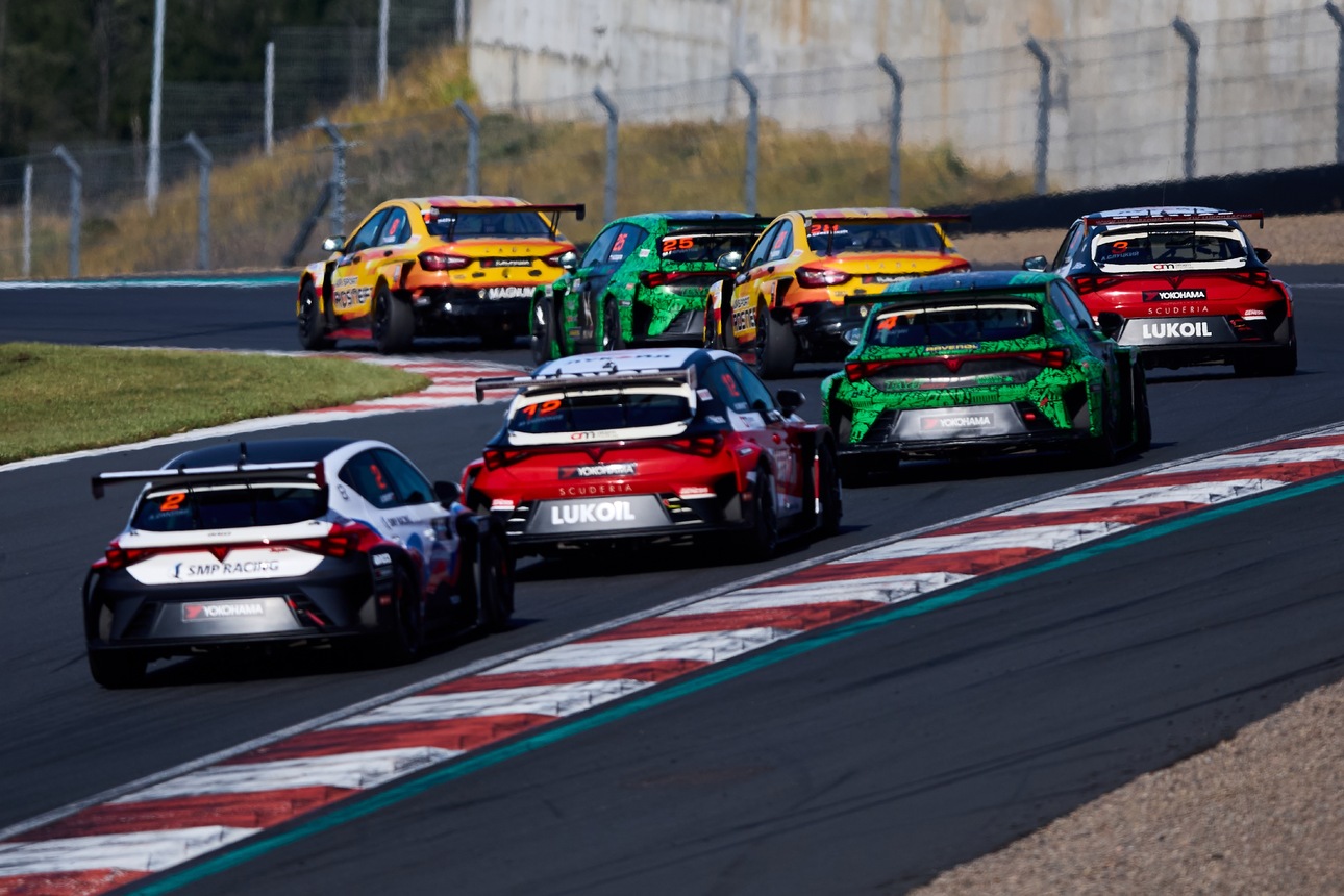 Фото LADA Sport ROSNEFT