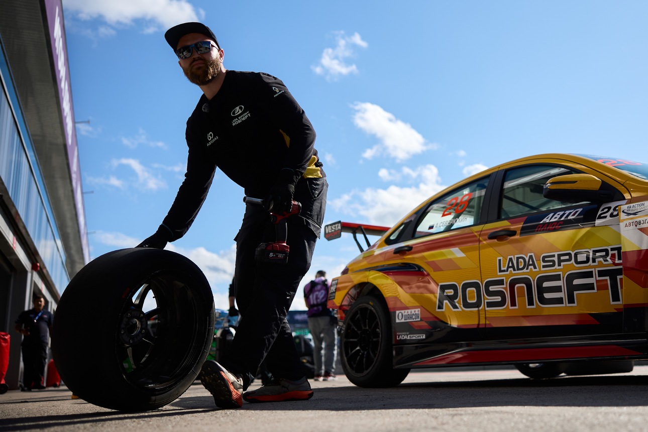 Фото LADA Sport ROSNEFT