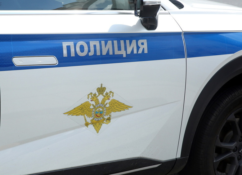 Изображение Мужчина сжег дотла автомобиль обидчика, облив салон и капот самогонкой