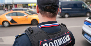 Пьяные братья избили таксиста за просьбу оплатить химчистку испачканного салона