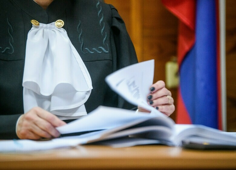 Изображение Компания несовершеннолетних угоняла и обчищала машины, теперь друзья ждут суда