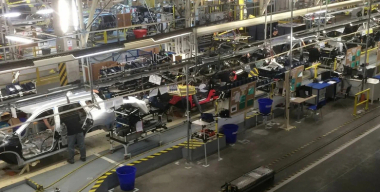 В России планируют выпускать автомобили на «умных фабриках»