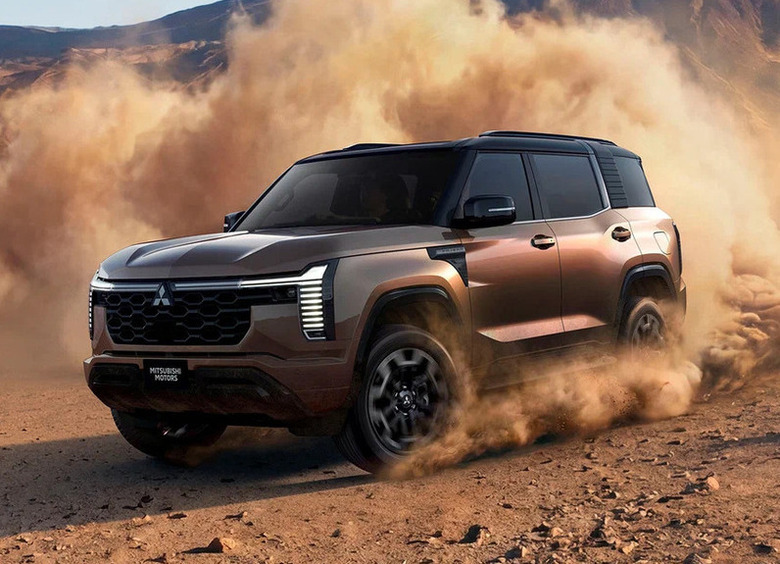 Mitsubishi представила новый дизельный Pajero с рамой и полным приводом