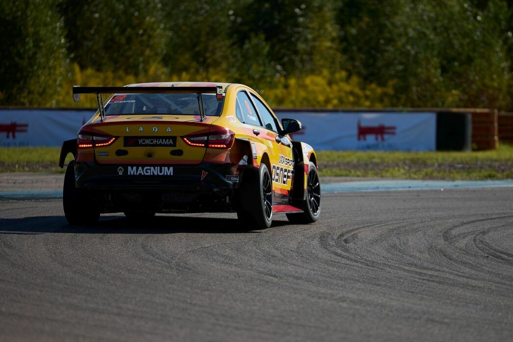 Фото: LADA Sport ROSNEFT
