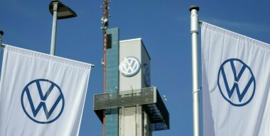 Безумный «пробег» VW: на заводе концерна Германия будет ковать из автомобилей системы ПВО