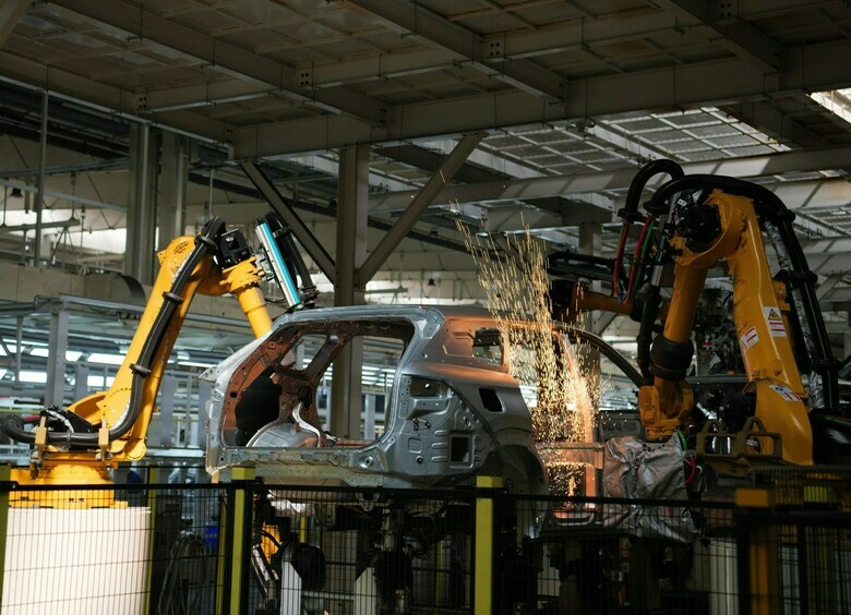 Все — вон: китайский внутренний авторынок продолжает падение