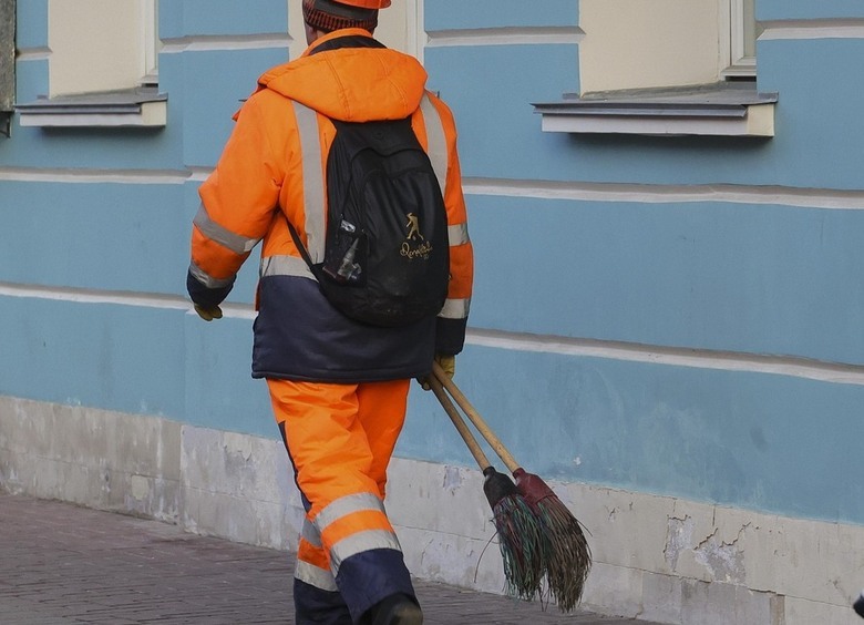 Изображение Деловой дворник продал чужую машину без ведома владельца и попал под статью