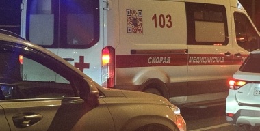Пьяный пенсионер попал под колеса LADA Samara, на четвереньках переползая дорогу