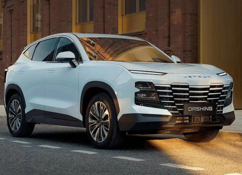 Названы самые аварийные китайские автомобили в России