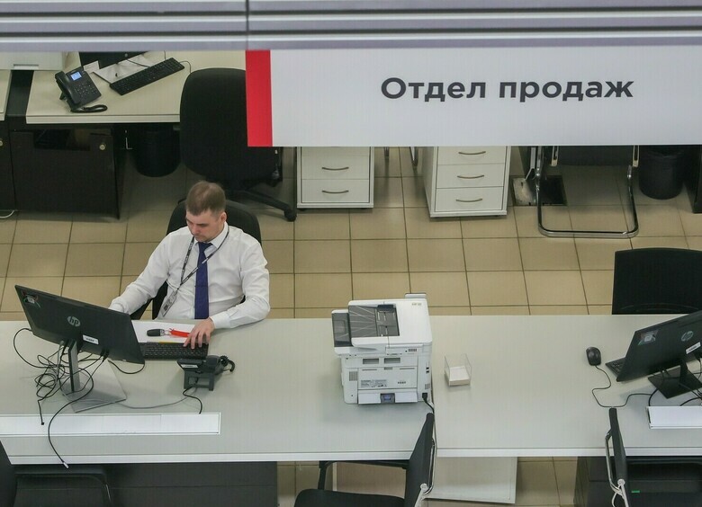 Дилеры меняют правила: что сейчас происходит в российских автосалонах