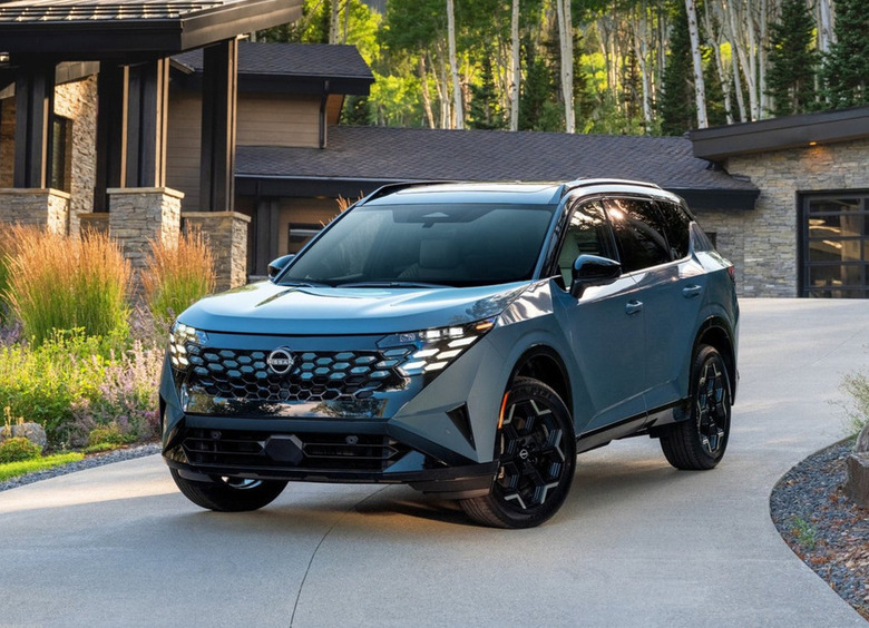 Изображение Nissan презентовал кроссовер X-Trail нового поколения