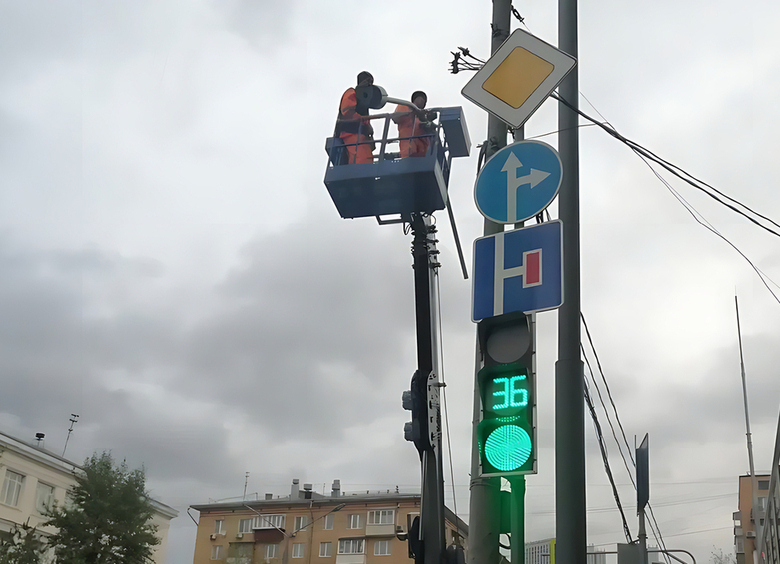 В Москве установили новые дорожные знаки с LED-подсветкой