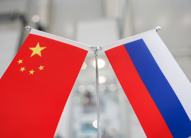 Россия и Китай готовят правила поездок на личных авто в КНР
