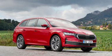 Skoda Octavia получила новую гибридную установку
