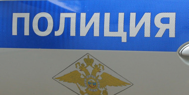 Водитель атаковал таксистку посреди дороги и обжег ей лицо перцовкой