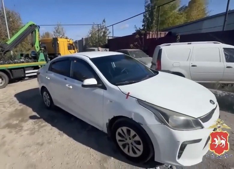 Изображение Школьник угнал Kia Rio матери, взял с собой сестру и брата и устроил гонки с ДПС