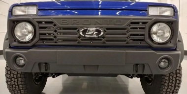 Обновленная LADA Niva Bronto встала на конвейер, Тenet T9 поступил в продажу, а KGM отказалась от локализации: итоги недели